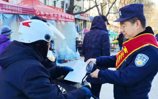 黑龙江齐齐哈尔公安：贴心相伴暖民心 安全守护零距离